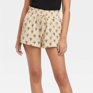 A New Day High Waisted Pull in Shorts